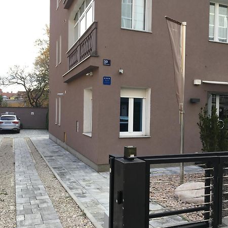 Apartments N10 Zagreb Luaran gambar